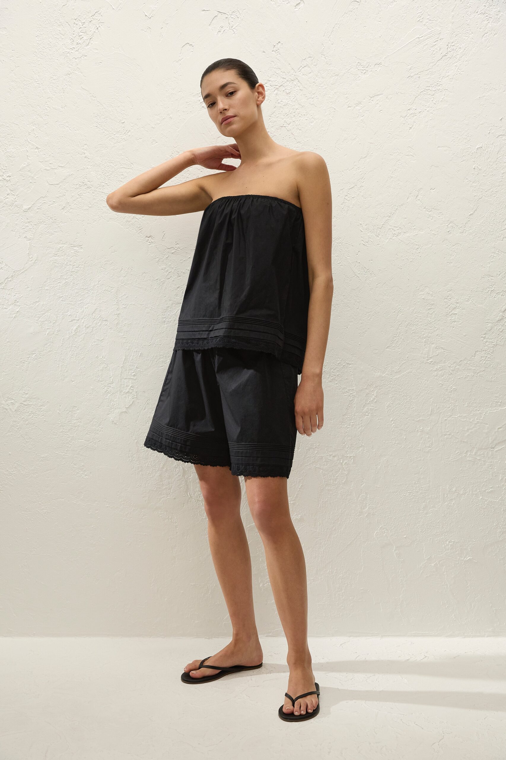 Filomena Top Fiore Lace Black - Final Sale - Image 3